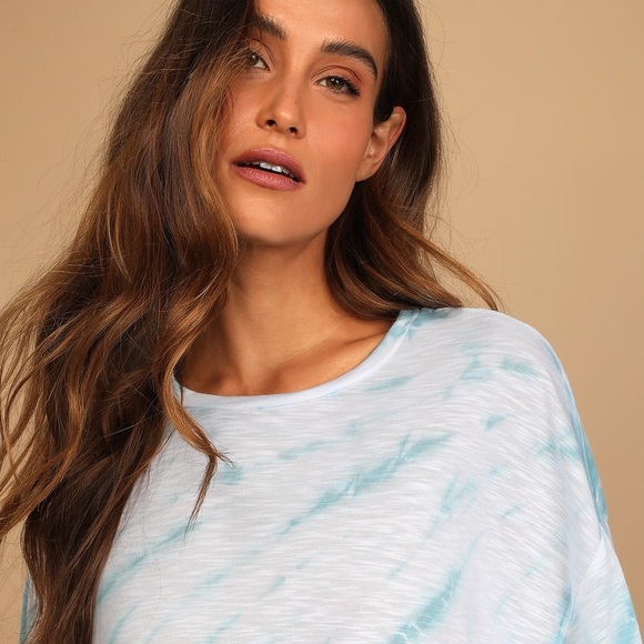 🦋Light Blue Tie-Dye Oversized Tee final price - Picture 3 of 4